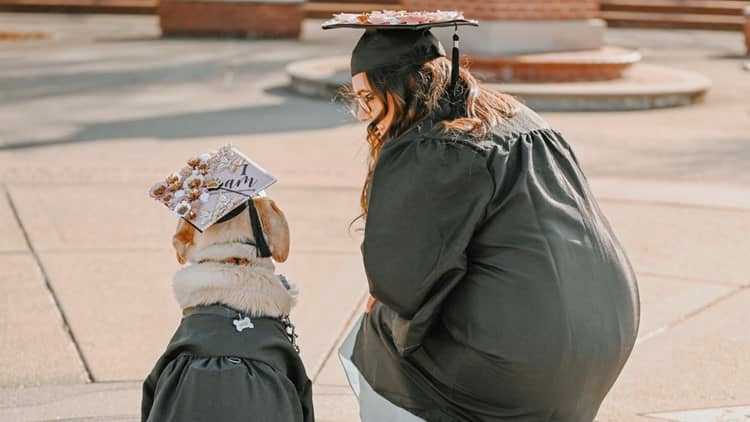 Soldier with PTSD graduates college thanks to her service dog